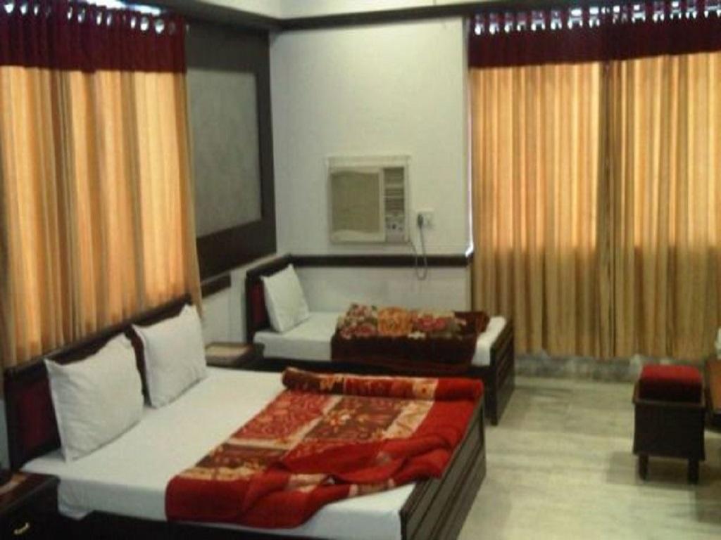 Hotel Ambaji International Ranpur Extérieur photo